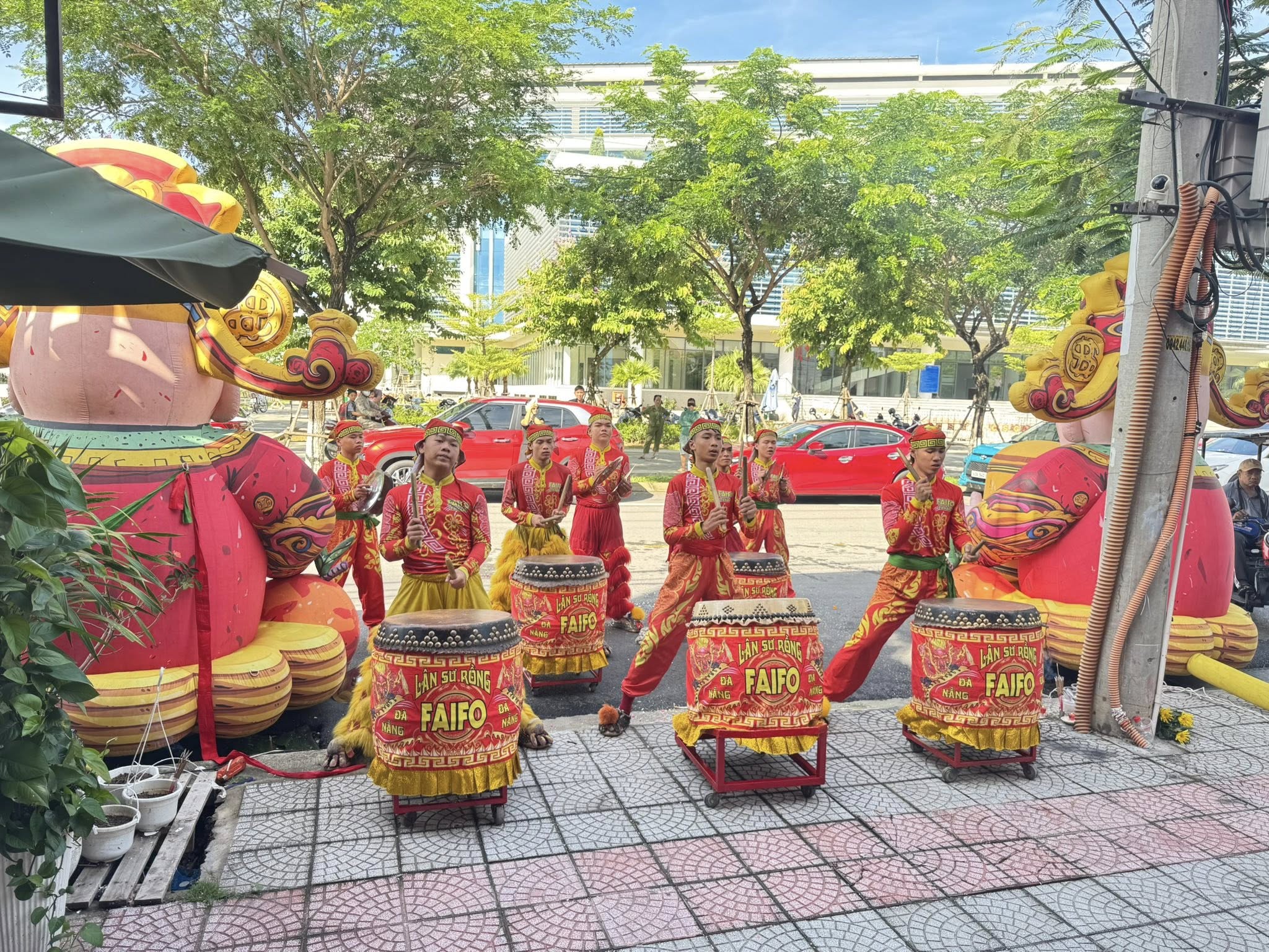 Kịch Bản Tổ Chức Lễ Khai Trương Tại Đà Nẵng Chuyên Nghiệp & Ấn Tượng 3 Kich-ban-to-chuc-le-khai-truong-tai-da-nang-3